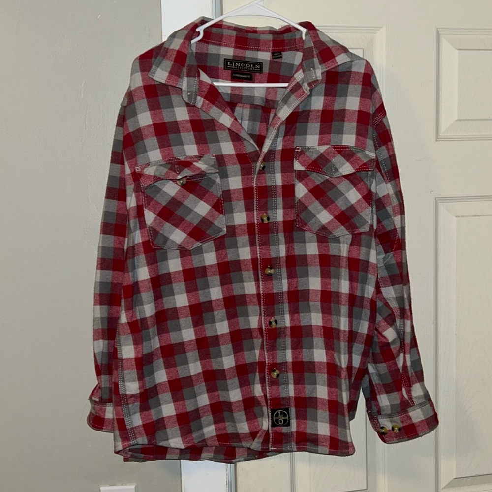 lincoln outfitters flannel type shirt